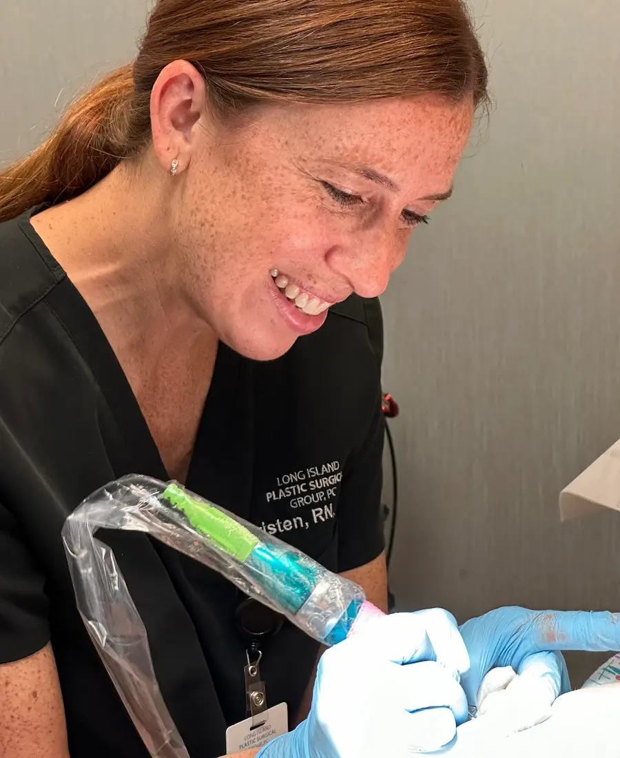 Long Island Lapriscopic Surgery Group Doctor performing a procedure