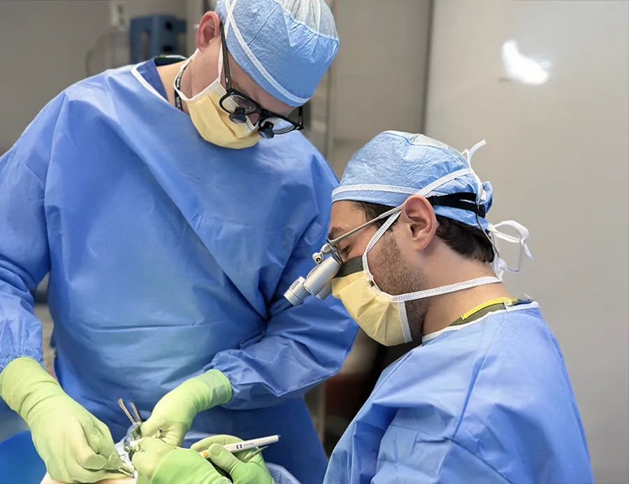 dr parizh performing a necklift procedure